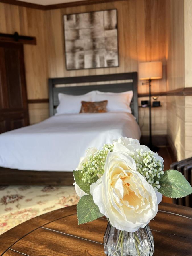 Monterey Inn Extérieur photo