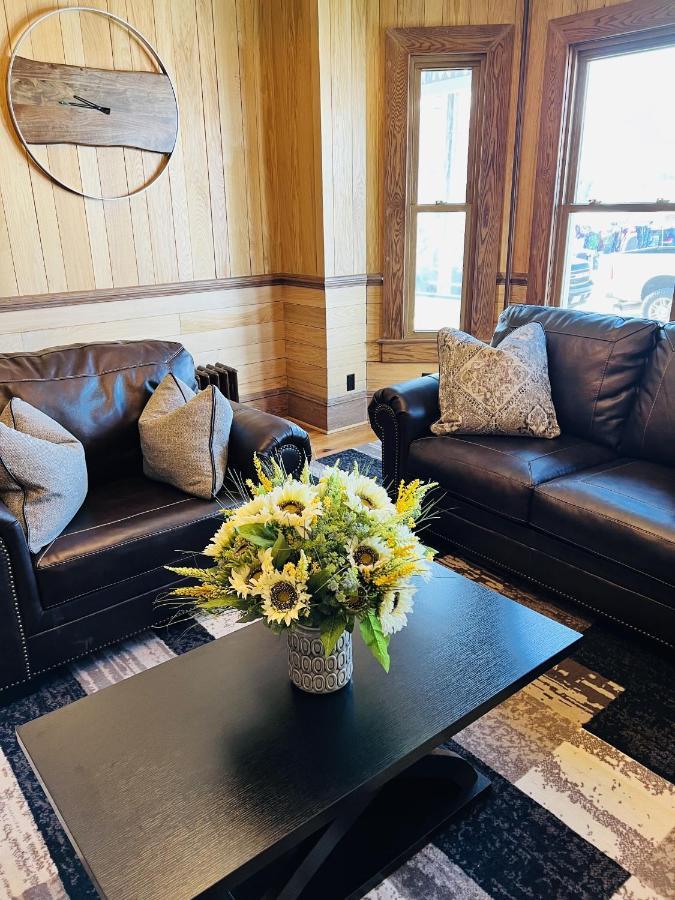 Monterey Inn Extérieur photo