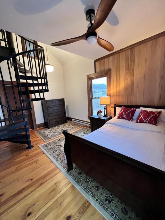 Monterey Inn Extérieur photo